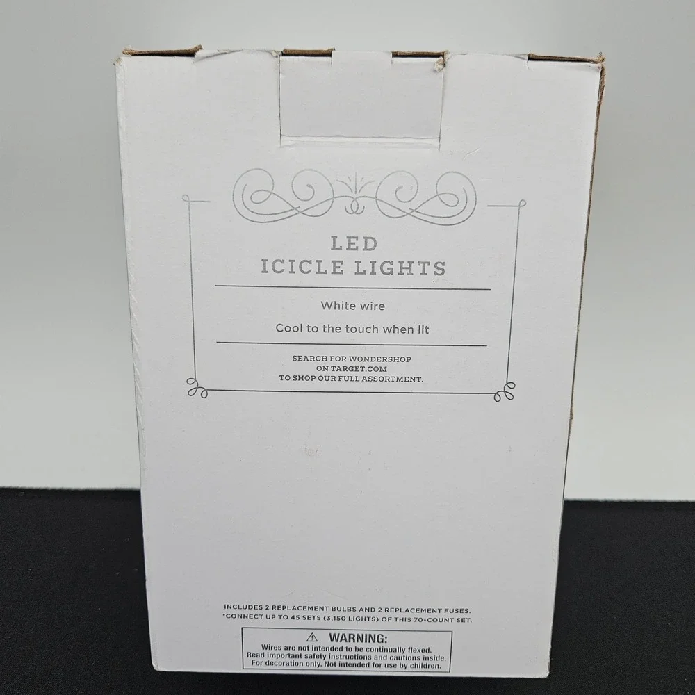 Wondershop LED Icicle Lights 70 Count Warm White White Wire Indoor Outdoor 9.5ft
